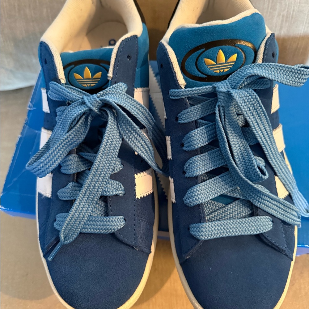 Adidas Royal Blue Campus Sneakers with White Accents - Picture 3 of 8